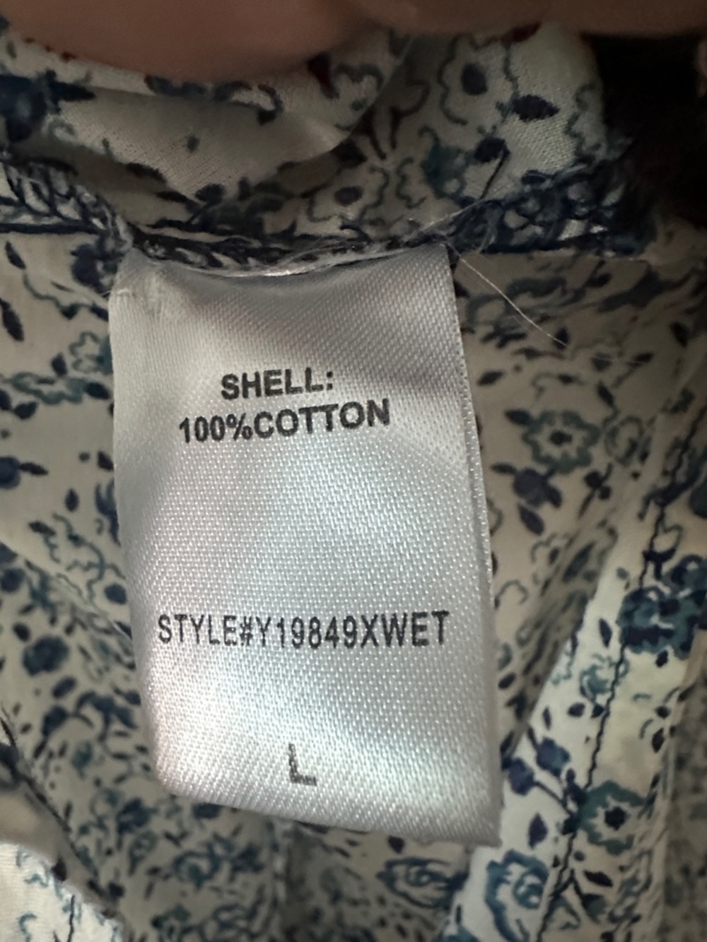 Tuckernuck Cream and Navy Floral Ruffle-Cuff Button-Down Blouse 100% cotton - Picture 5 of 6
